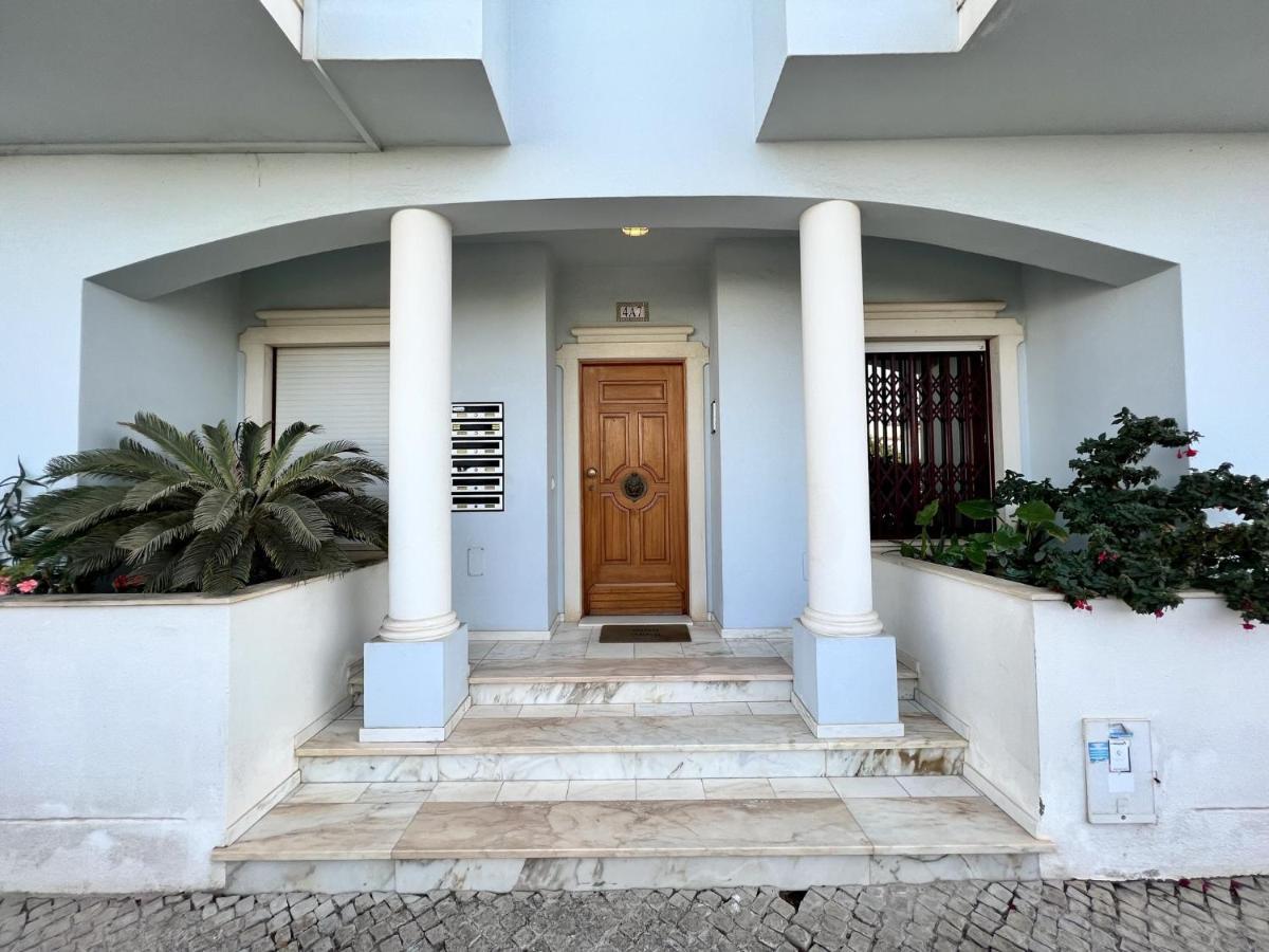 Quarteira Elegant With Pool By Homing Appartement Buitenkant foto