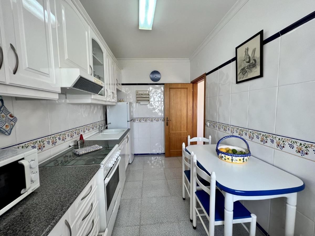 Quarteira Elegant With Pool By Homing Appartement Buitenkant foto