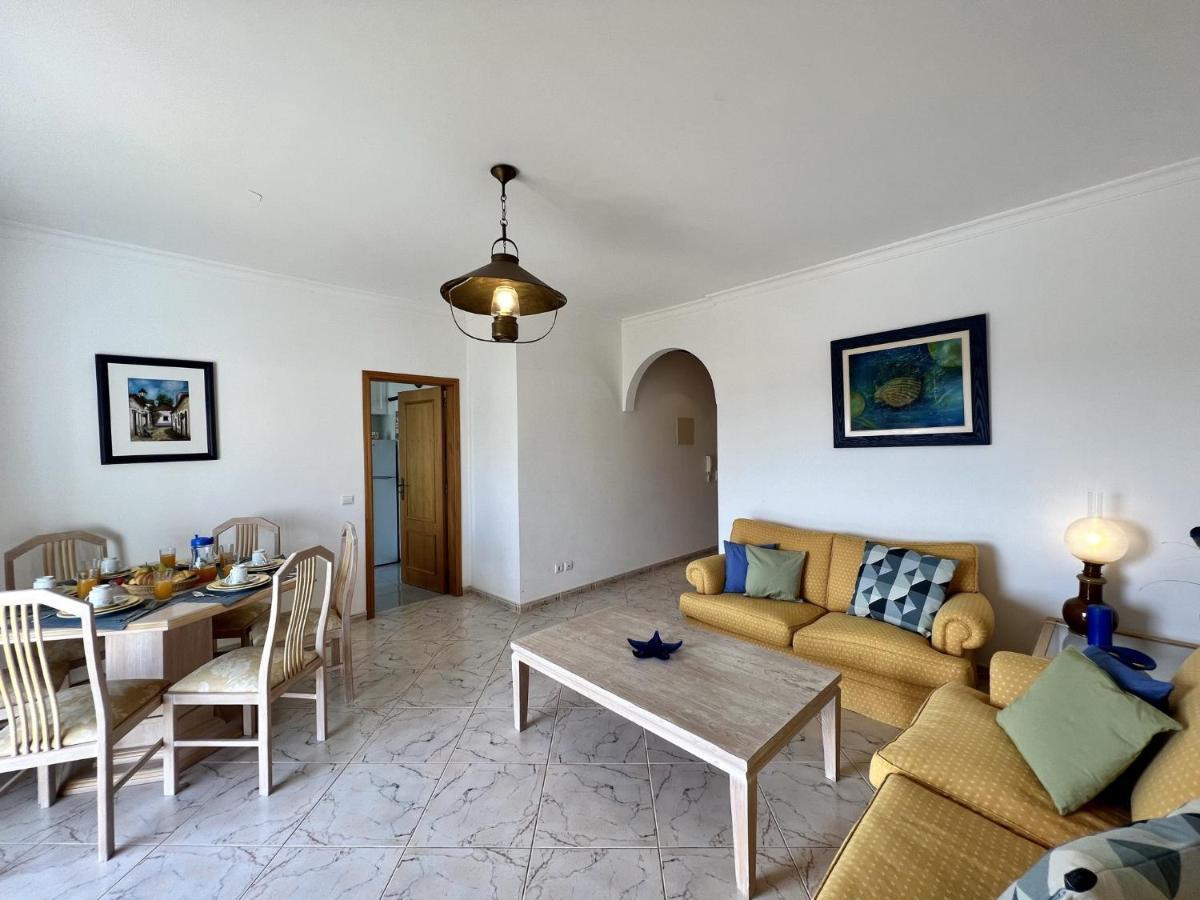 Quarteira Elegant With Pool By Homing Appartement Buitenkant foto